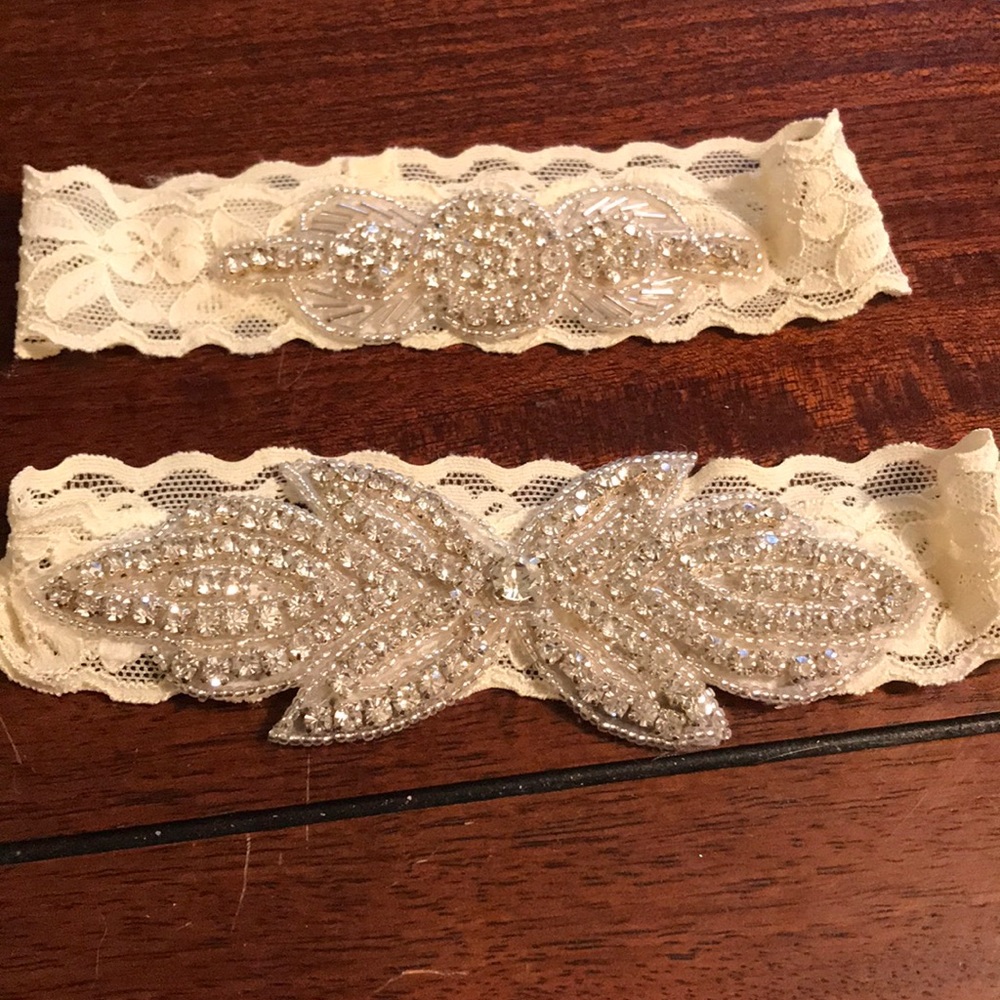 🔴sold🔴 Wedding garter set